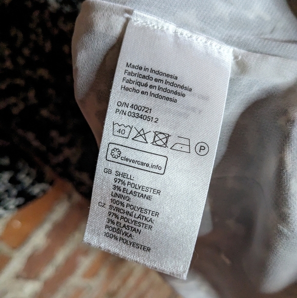 H&M Size 10 Abstract Long Sleeve Lined Dress w/ Buttons Up the Front - Picture 12 of 13